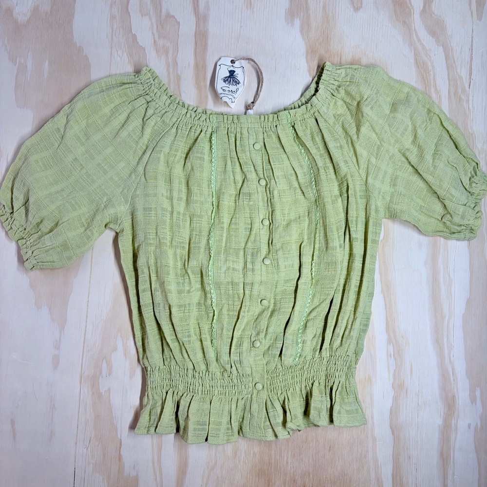 Easel NWT Green 100% Cotton Ruffled Off Shoulder Smocked Crop Top M green sage